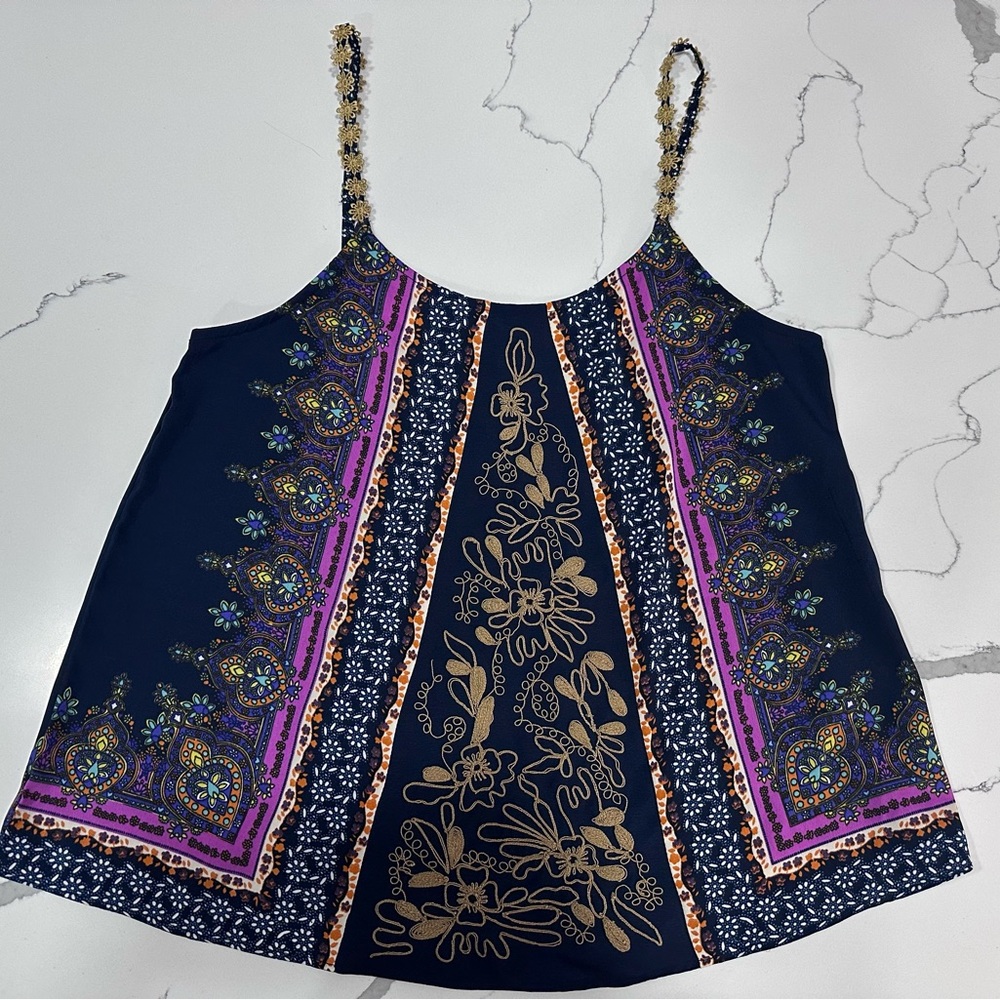 Gimmicks by BKE Navy and Gold Floral BoHo Embroidered Tank Top Size Small